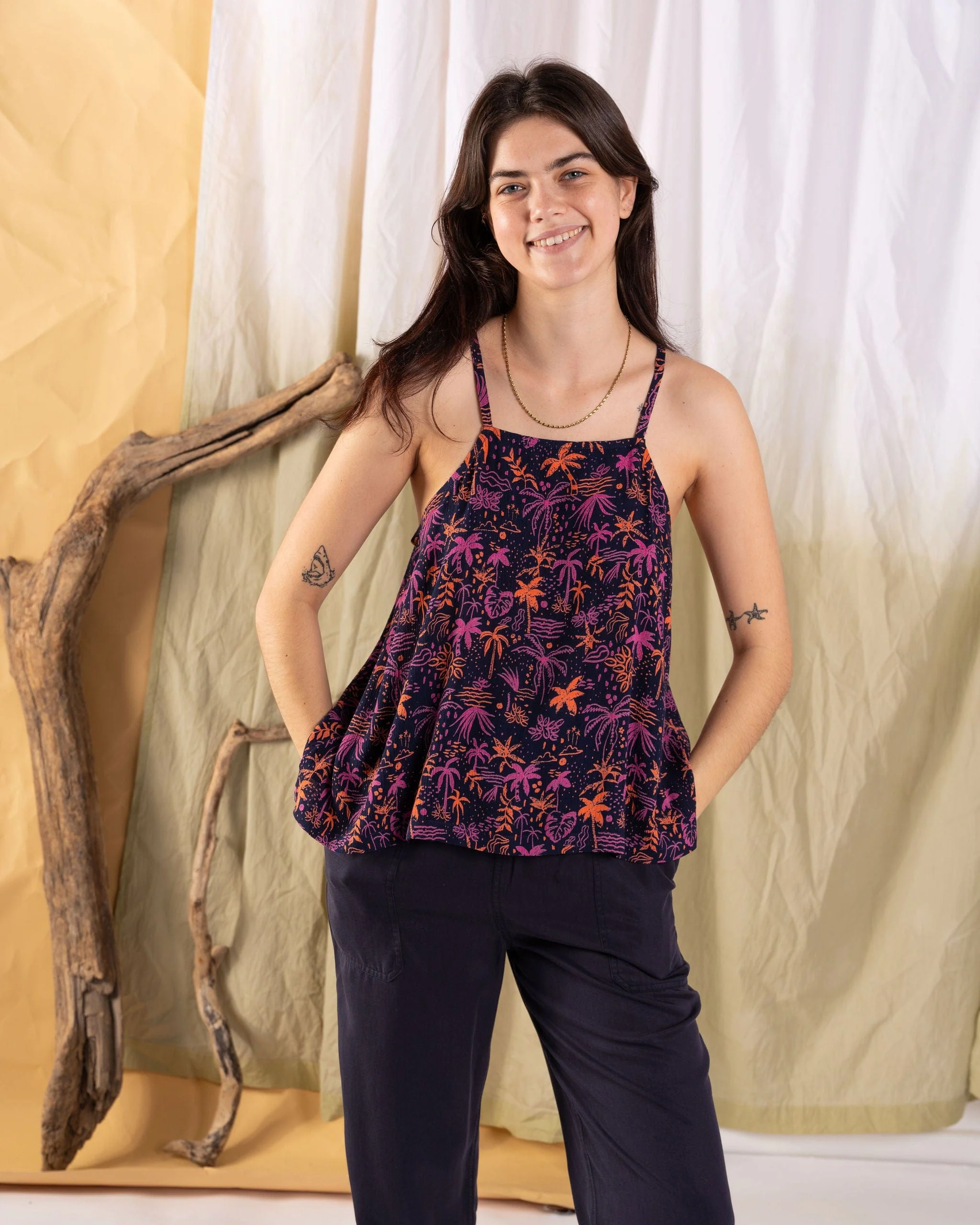 Acapulco Womens Cami Top in Multi - Image 2
