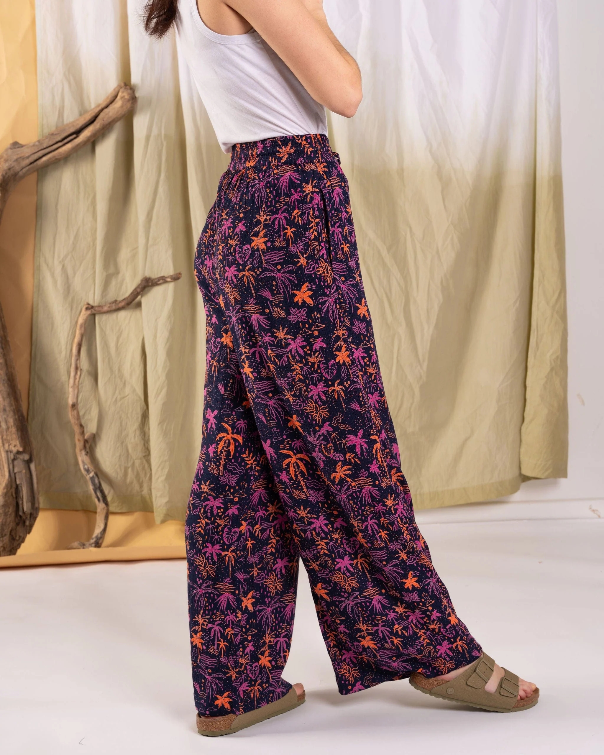 Acapulco Womens Lightweight Wide Leg Trousers in Multi - Image 6