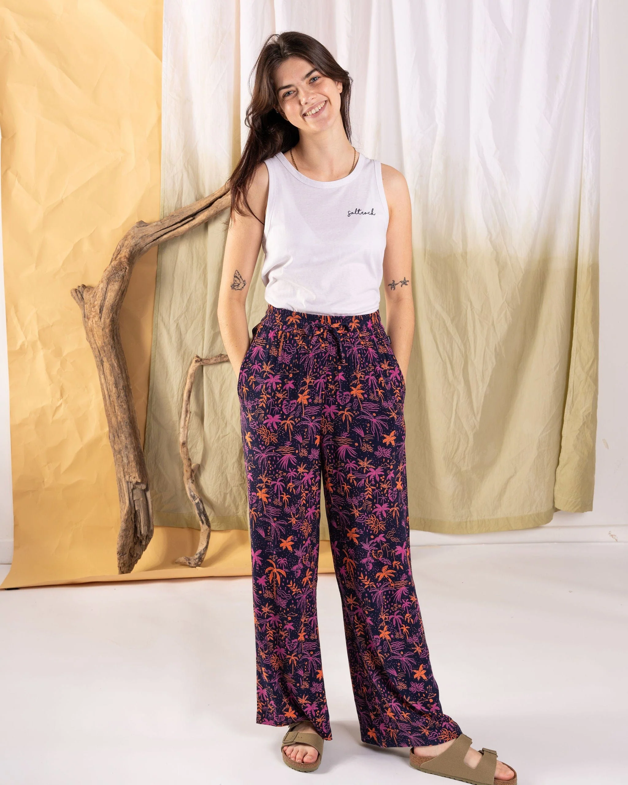 Acapulco Womens Lightweight Wide Leg Trousers in Multi - Image 7