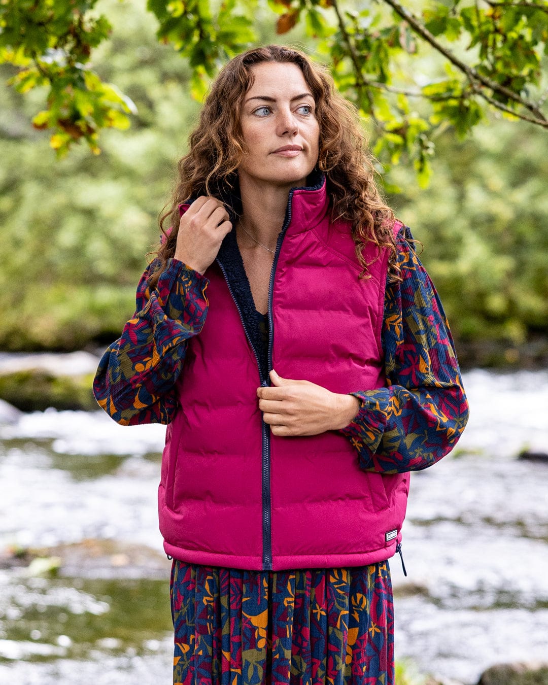 Astra Fleece Womens Reversible Gilet in Blue/Pink - Image 2