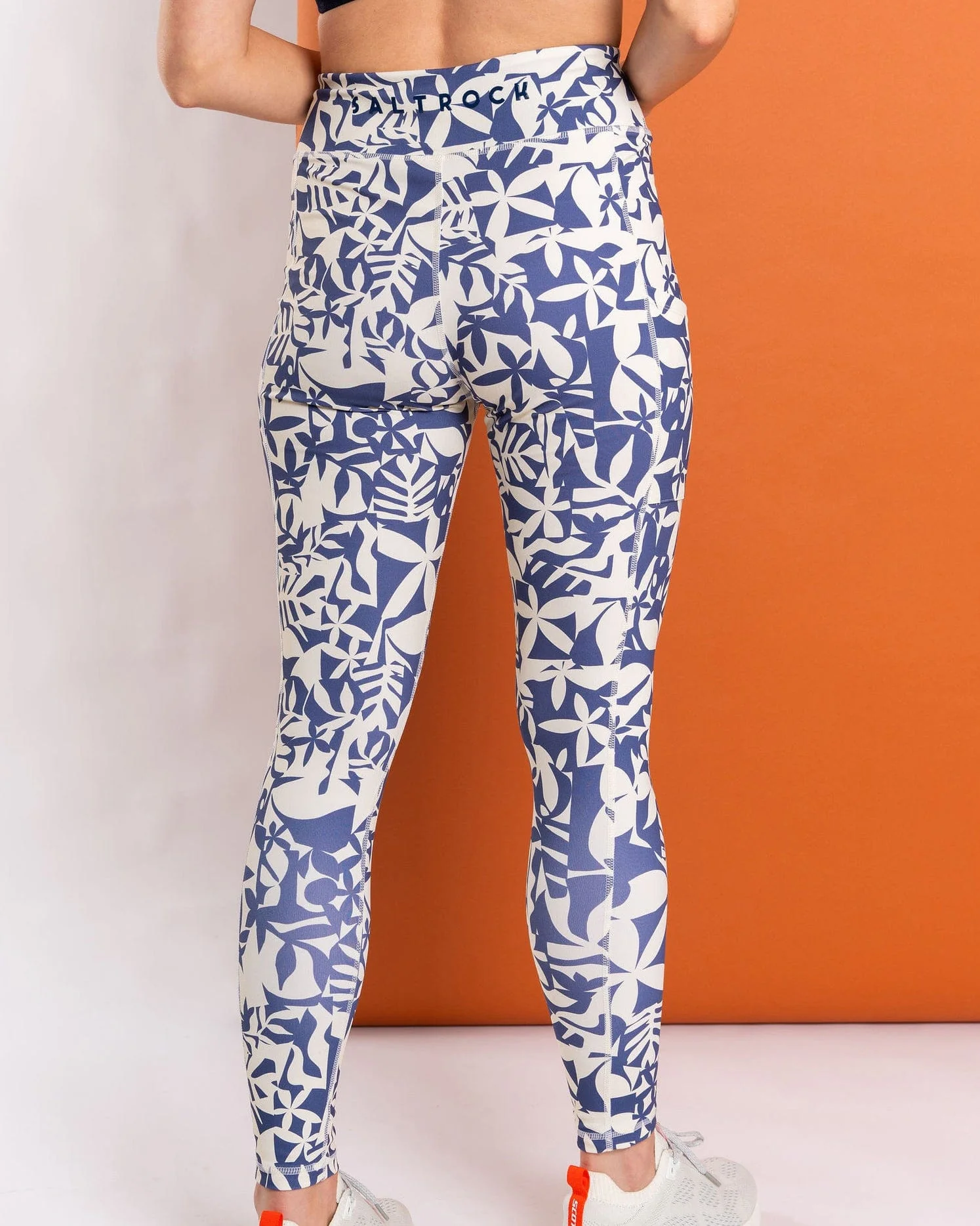 Balance  Womens Leggings in Blue - Image 5