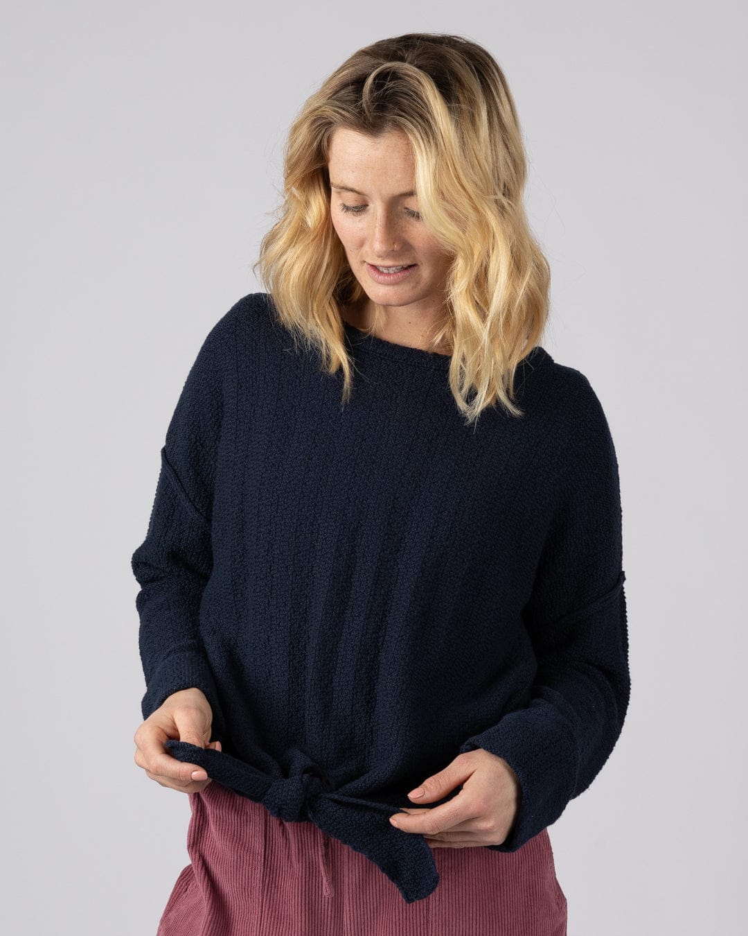 Beachtide  Womens Knot Front Knit Jumper in Blue - Image 8
