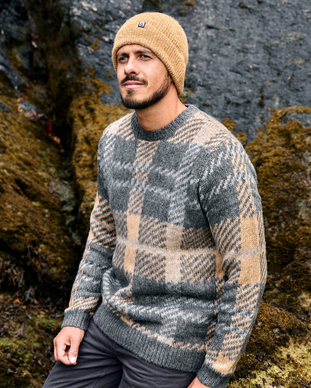 Checked Mens Oversized Check Knitted Jumper in Grey - Image 4