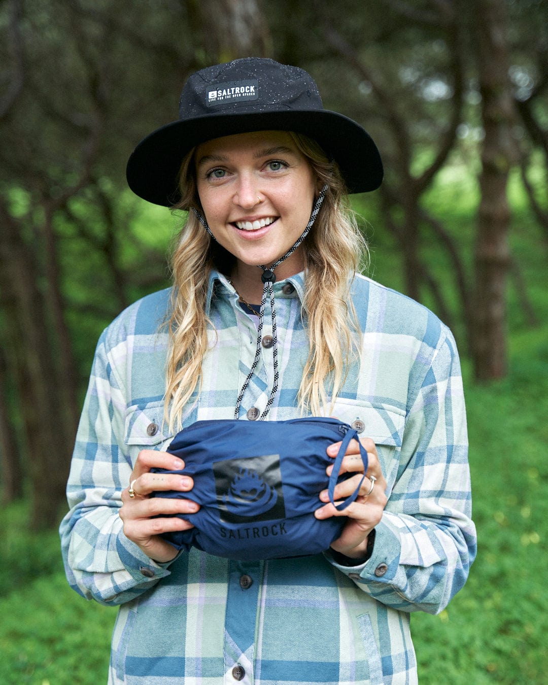 Cooper Womens Packable Waterproof Jacket in Blue - Image 6