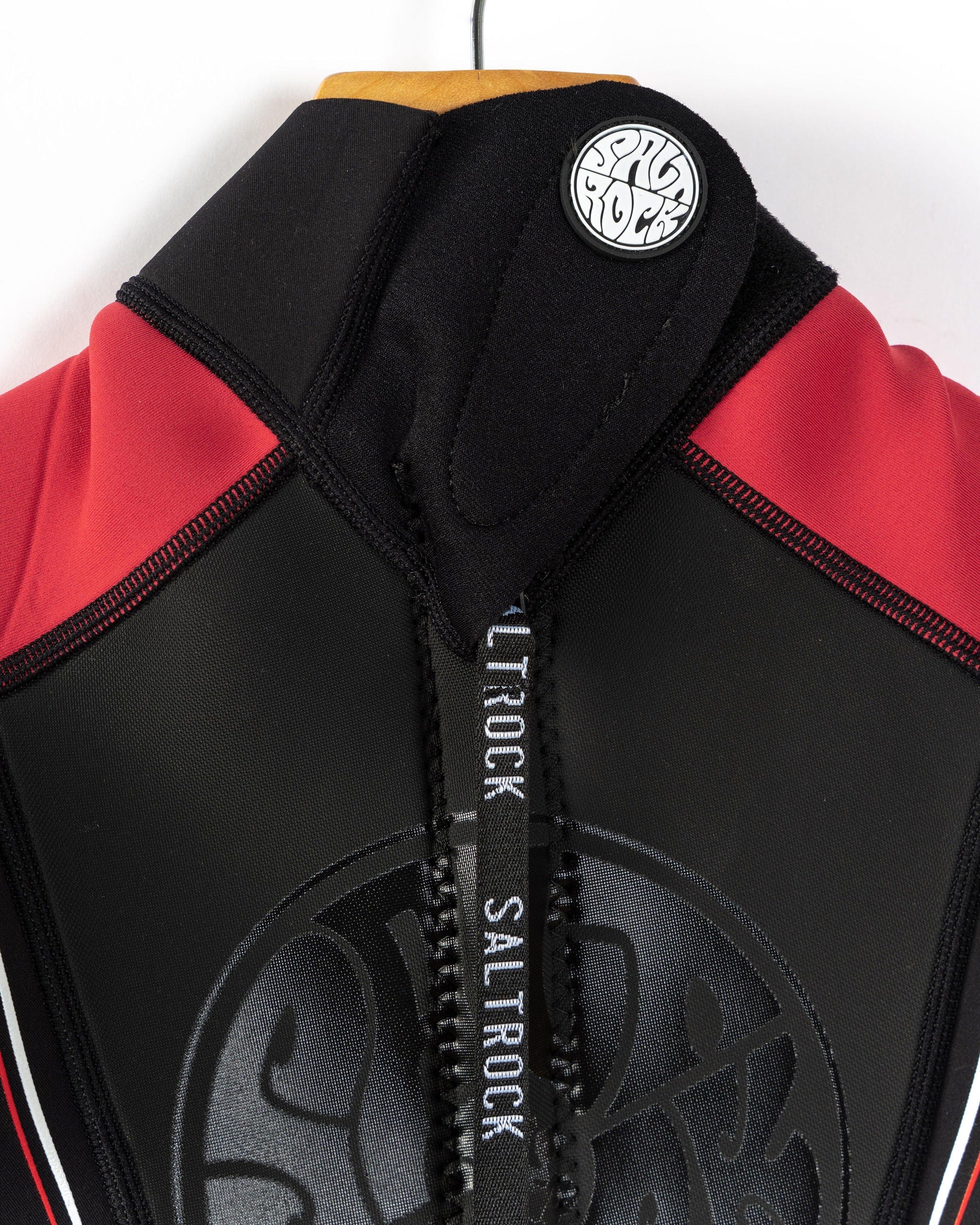 Core Kids 3/2 Full Wetsuit in Black/Red - Image 16