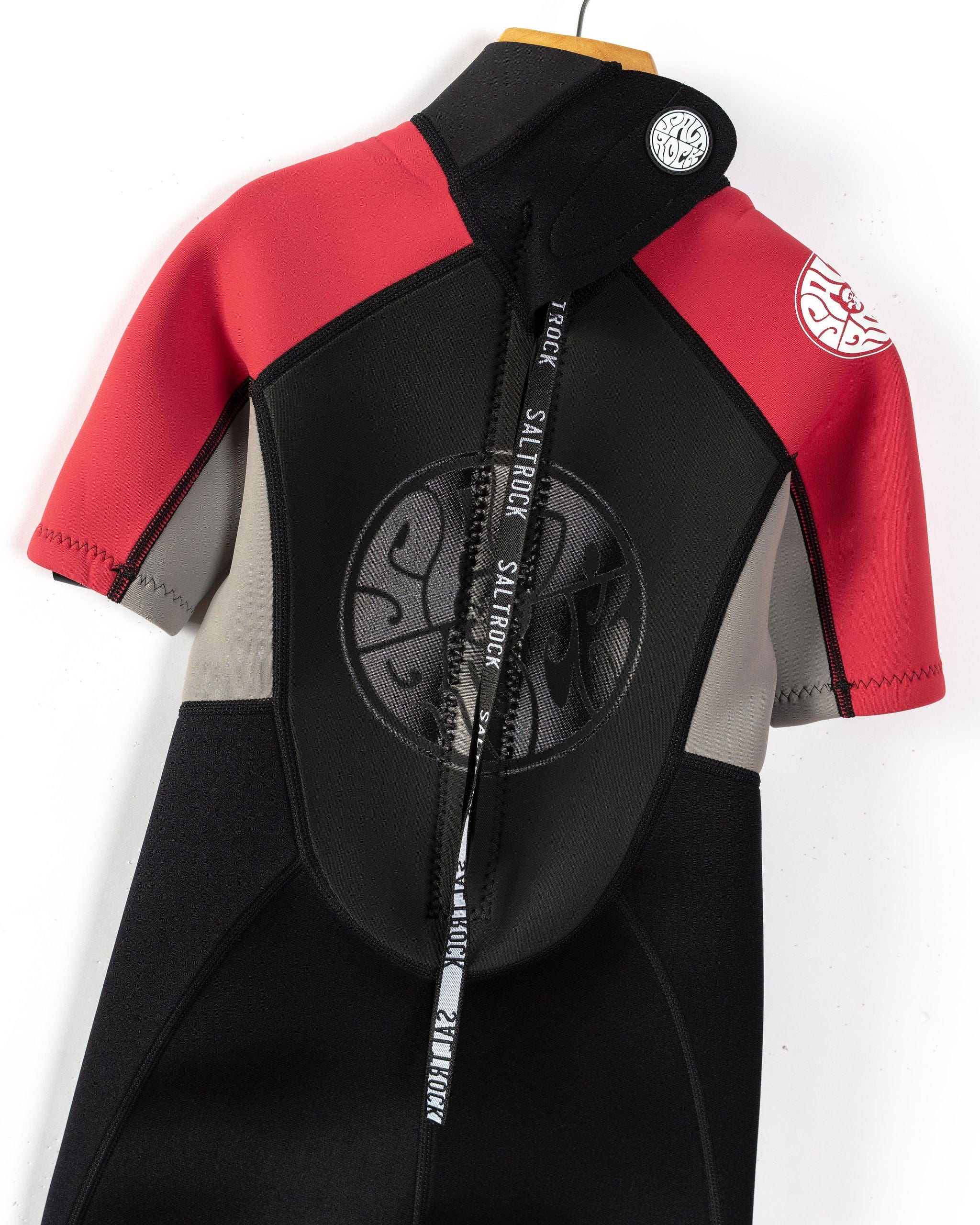 Core Boys 3/2 Shortie Wetsuit in Black/Red - Image 12