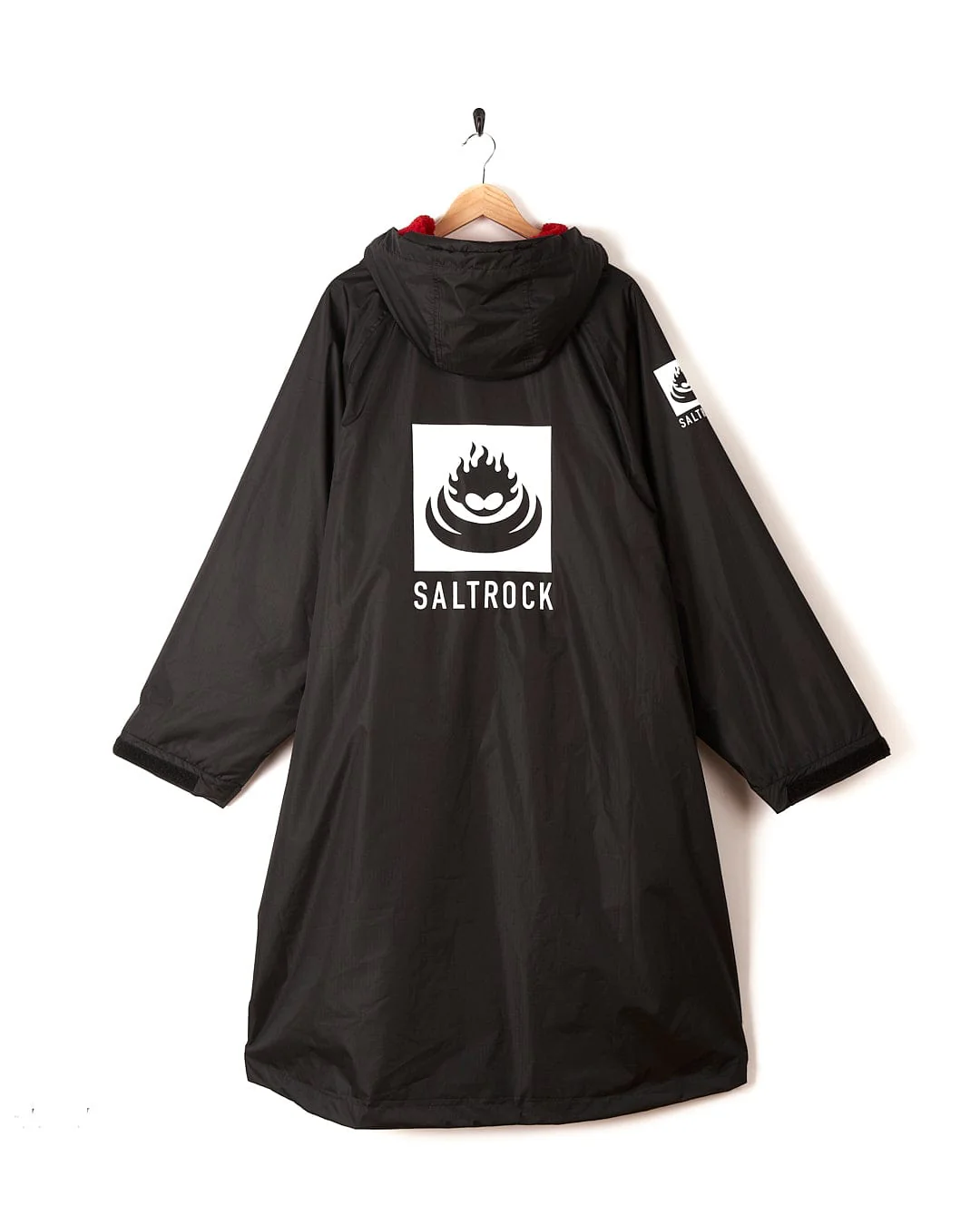 Recycled Changing Robe Black/Red - Image 10