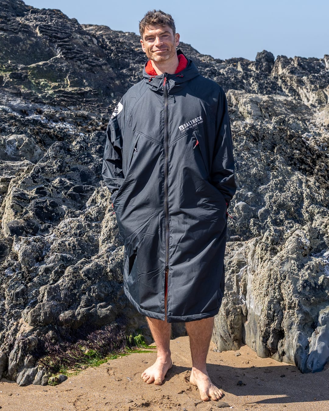 Recycled Changing Robe Black/Red - Image 8