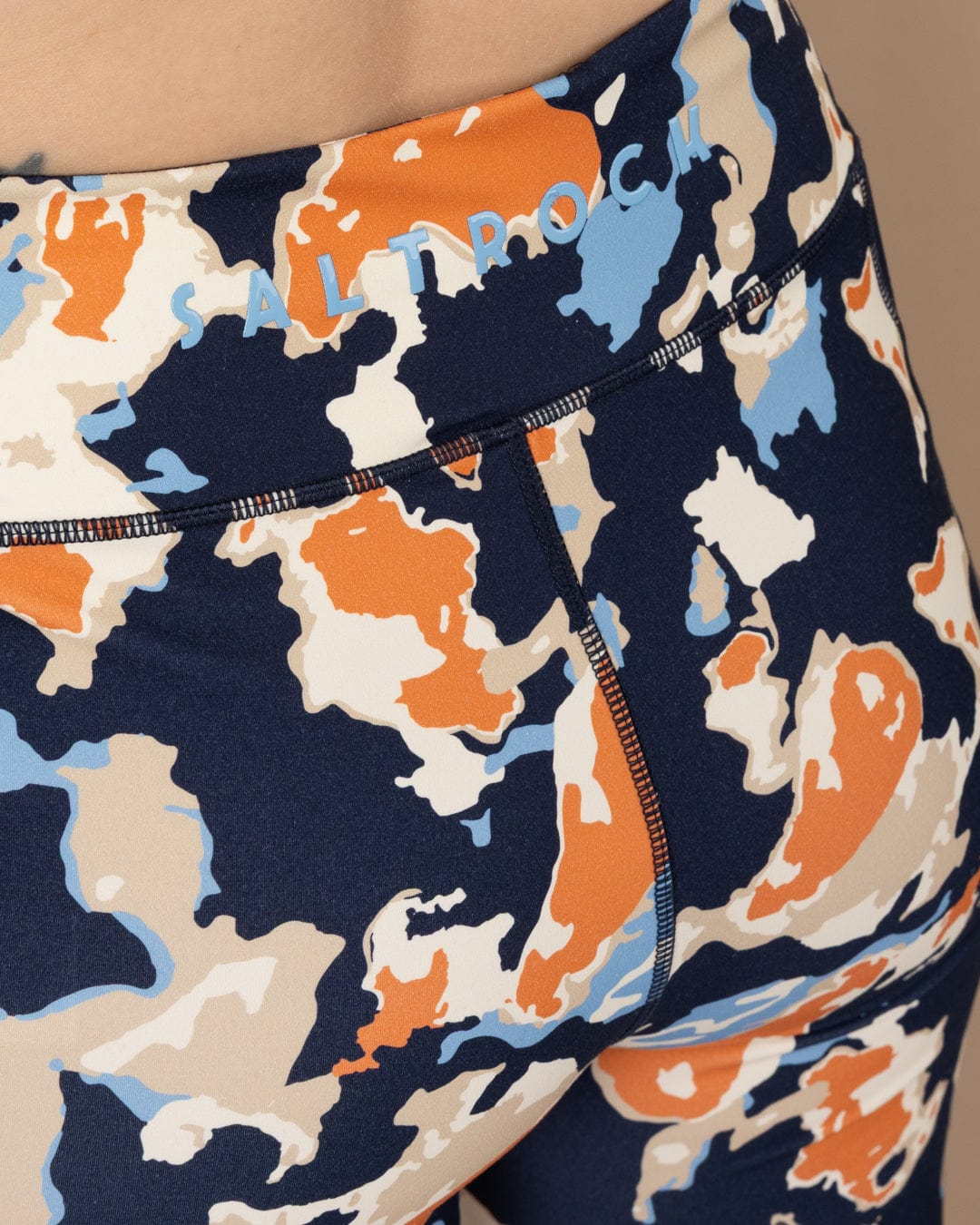 Folie Womens Leggings in Blue/Orange - Image 5