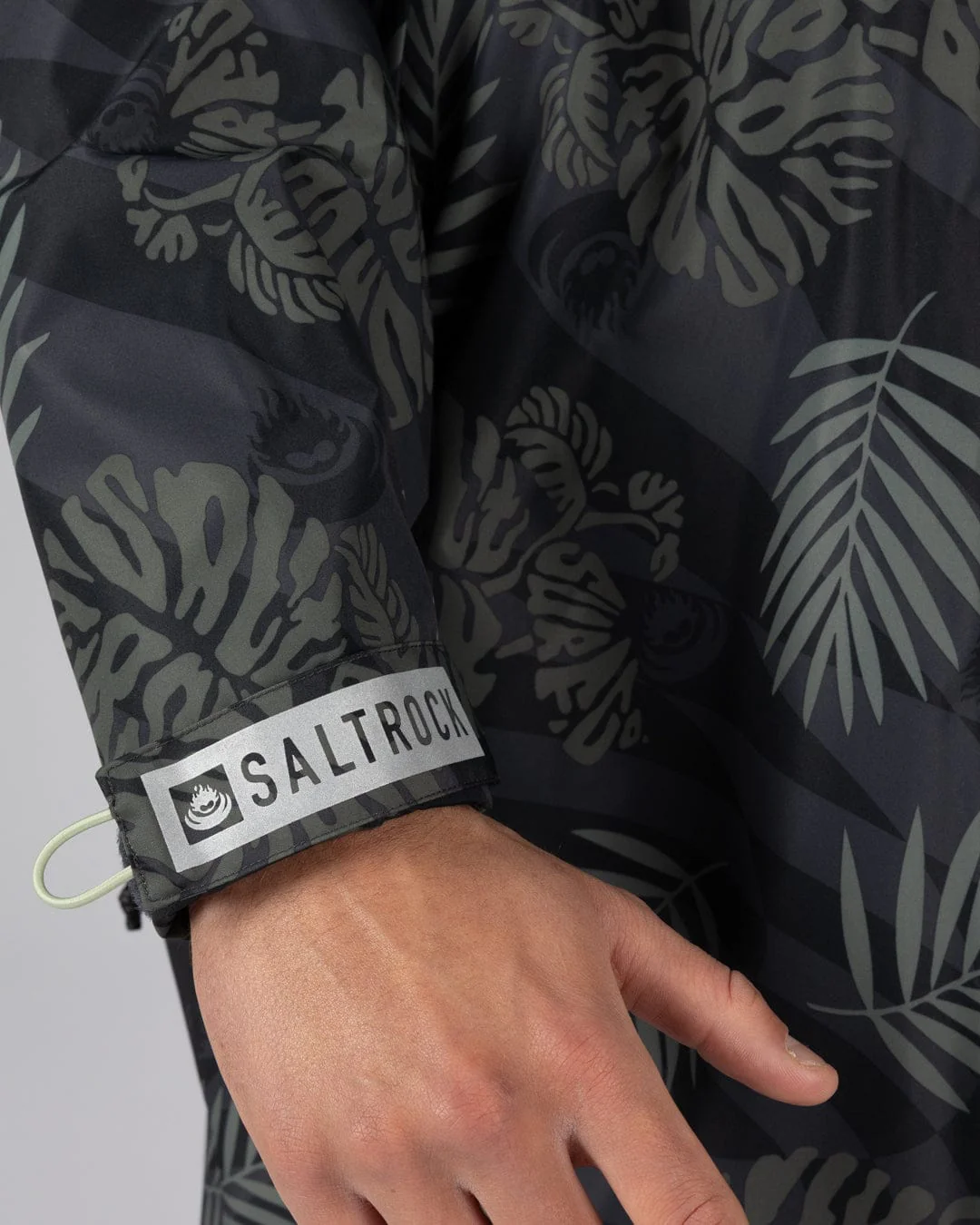Warp Surf Changing Robe Dark Grey - Image 17