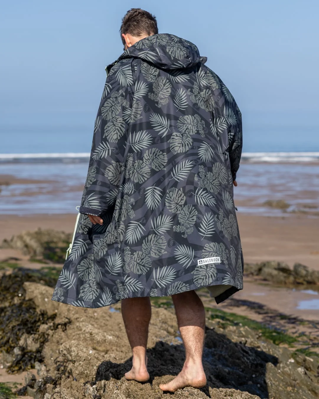 Warp Surf Changing Robe Dark Grey - Image 2