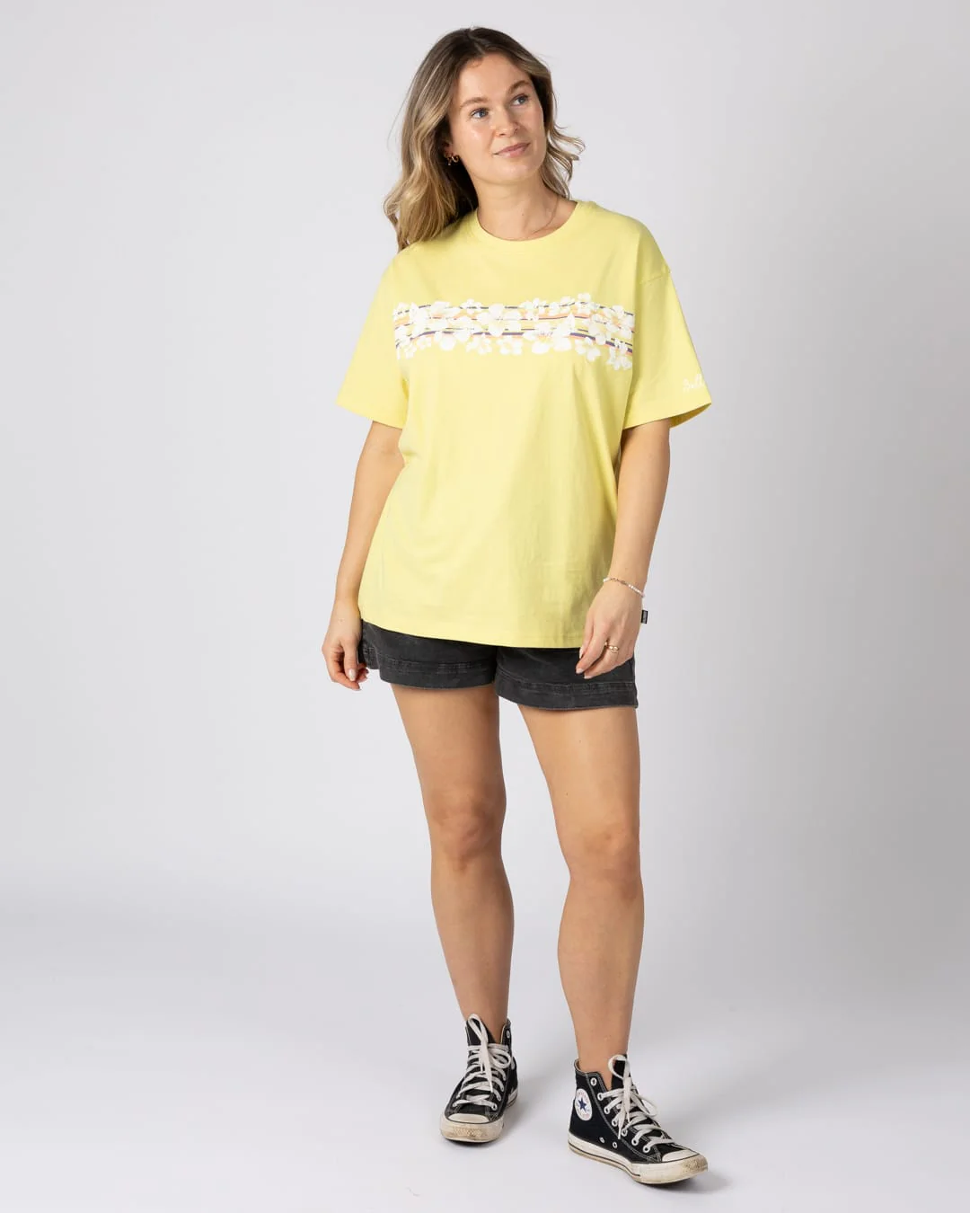 Hebe Womens Short Sleeve Oversized T-Shirt in Yellow - Image 6