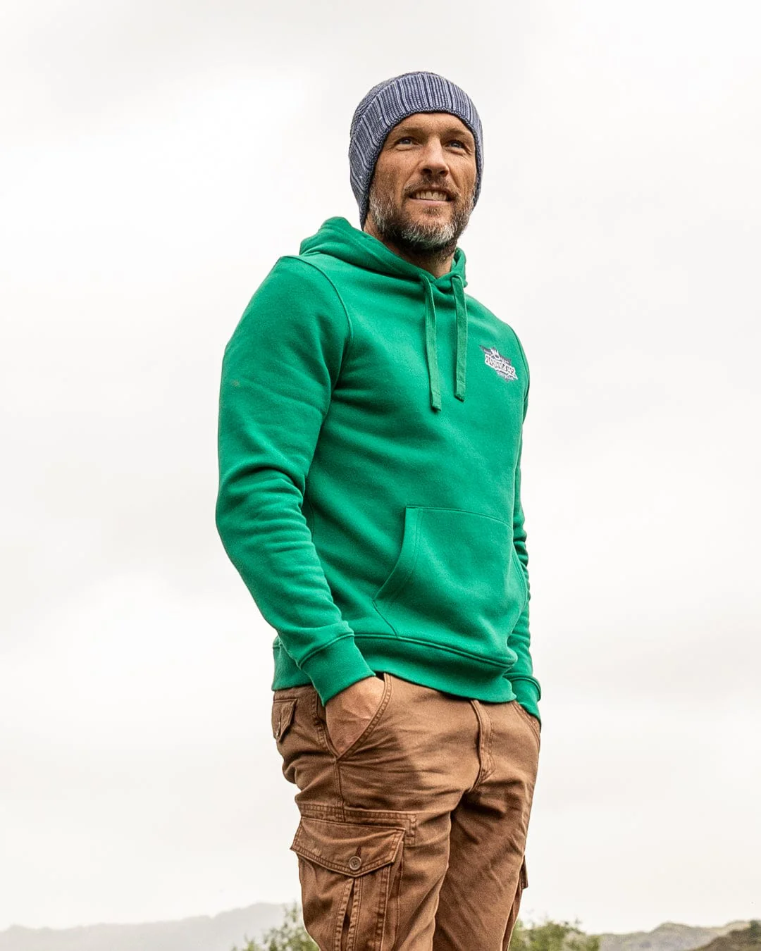 Heritage Shield Mens Pop Hoodie in Green - Image 2