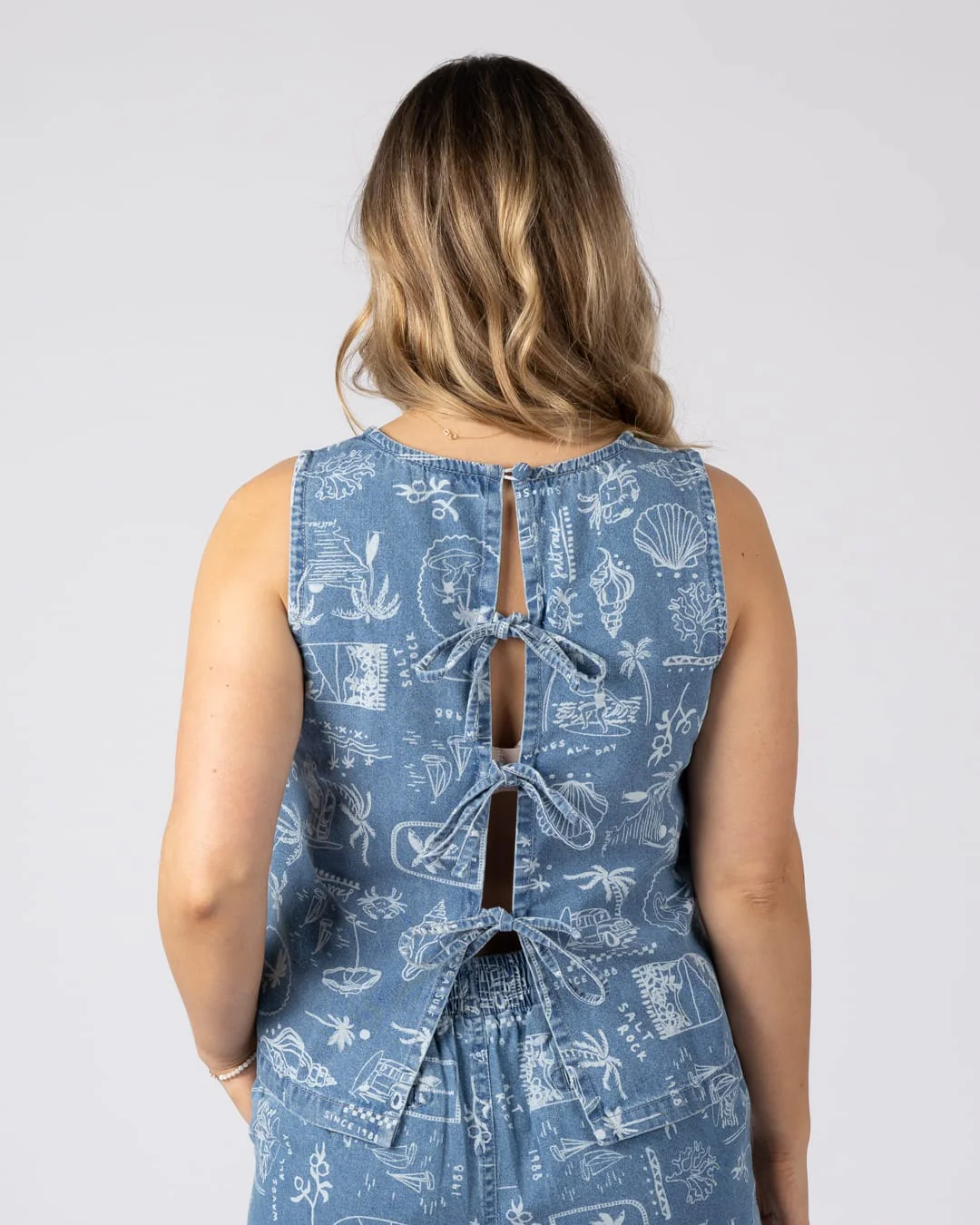Island Life Vest in Blue - Image 4