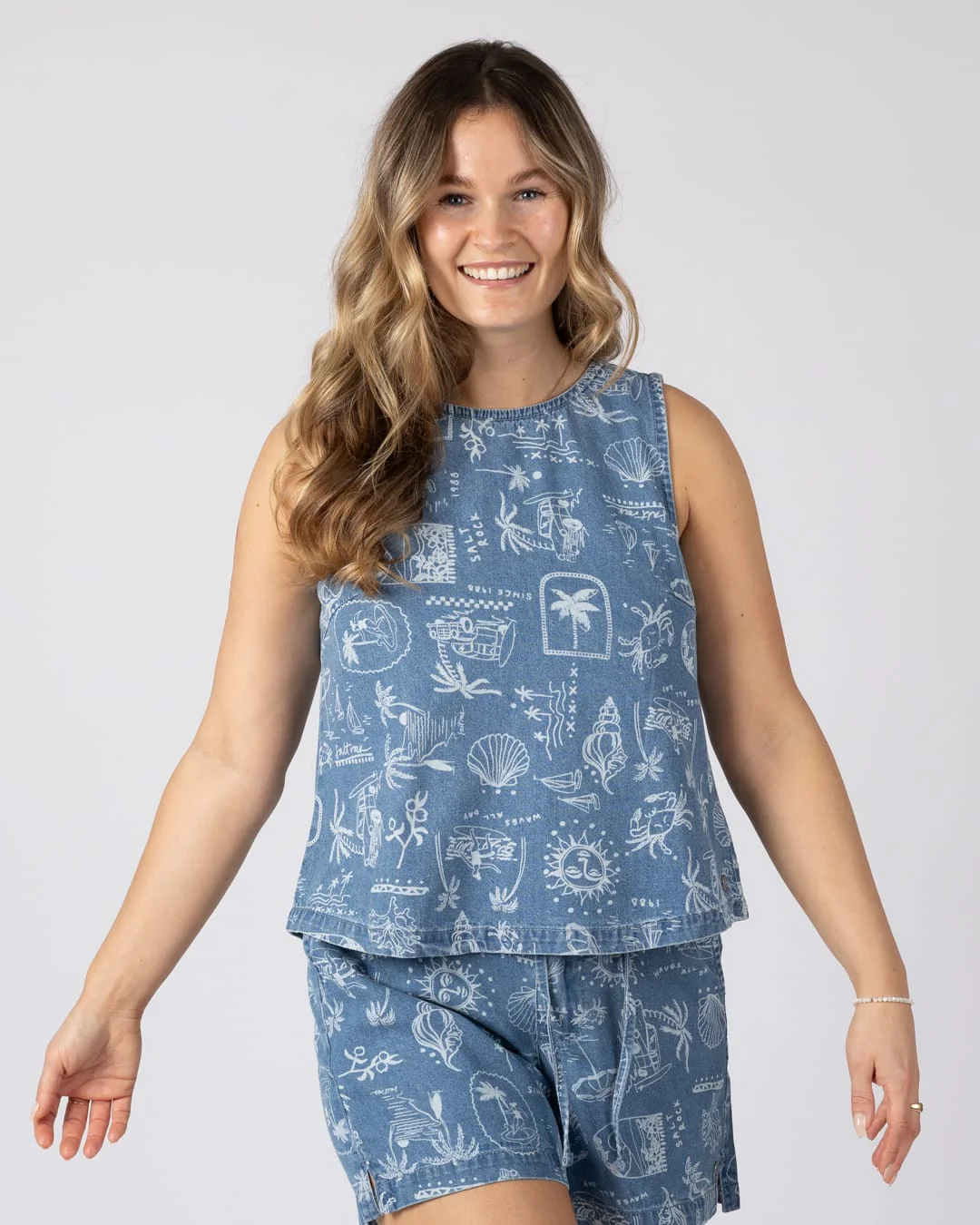 Island Life Vest in Blue - Image 6