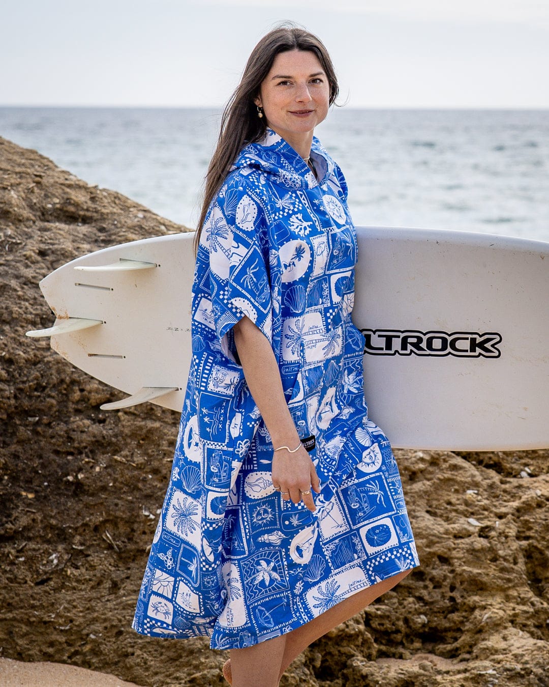 Island Tiles Poncho in Bright Blue - Image 2