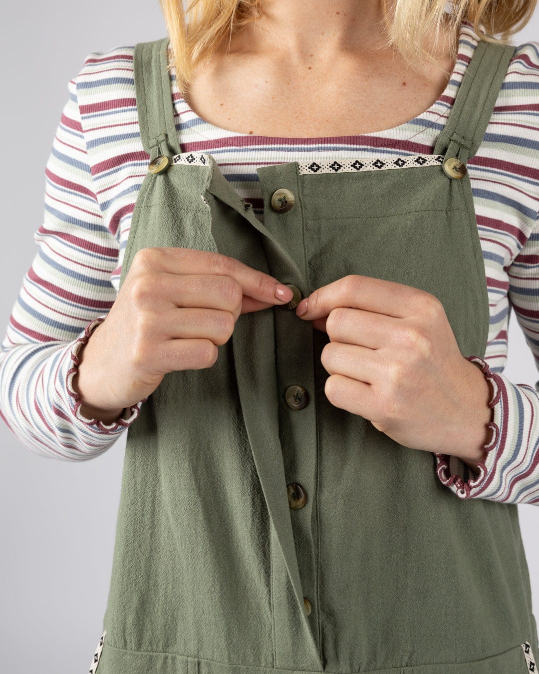 Kensa Womens Dungarees in Green - Image 8
