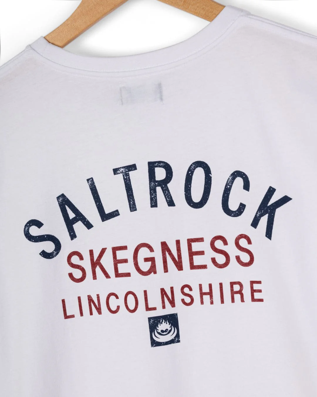 Location Skegness Mens T-Shirt in White - Image 5