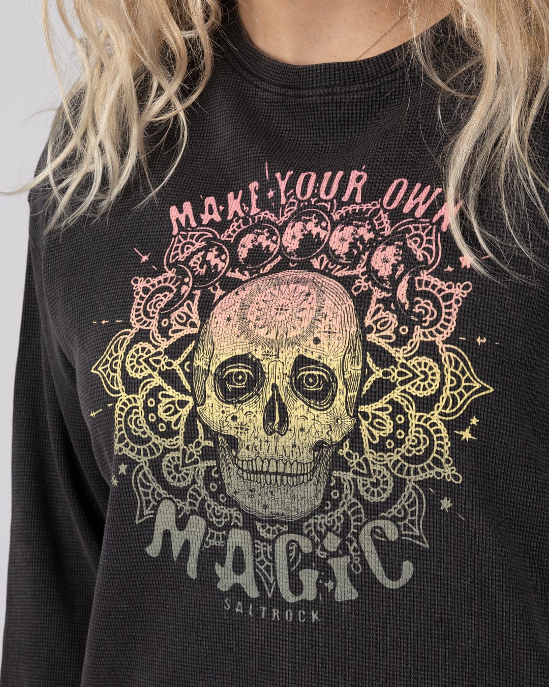Make Magic Womens Oversized Long Sleeve T-Shirt in Dark Grey - Image 2