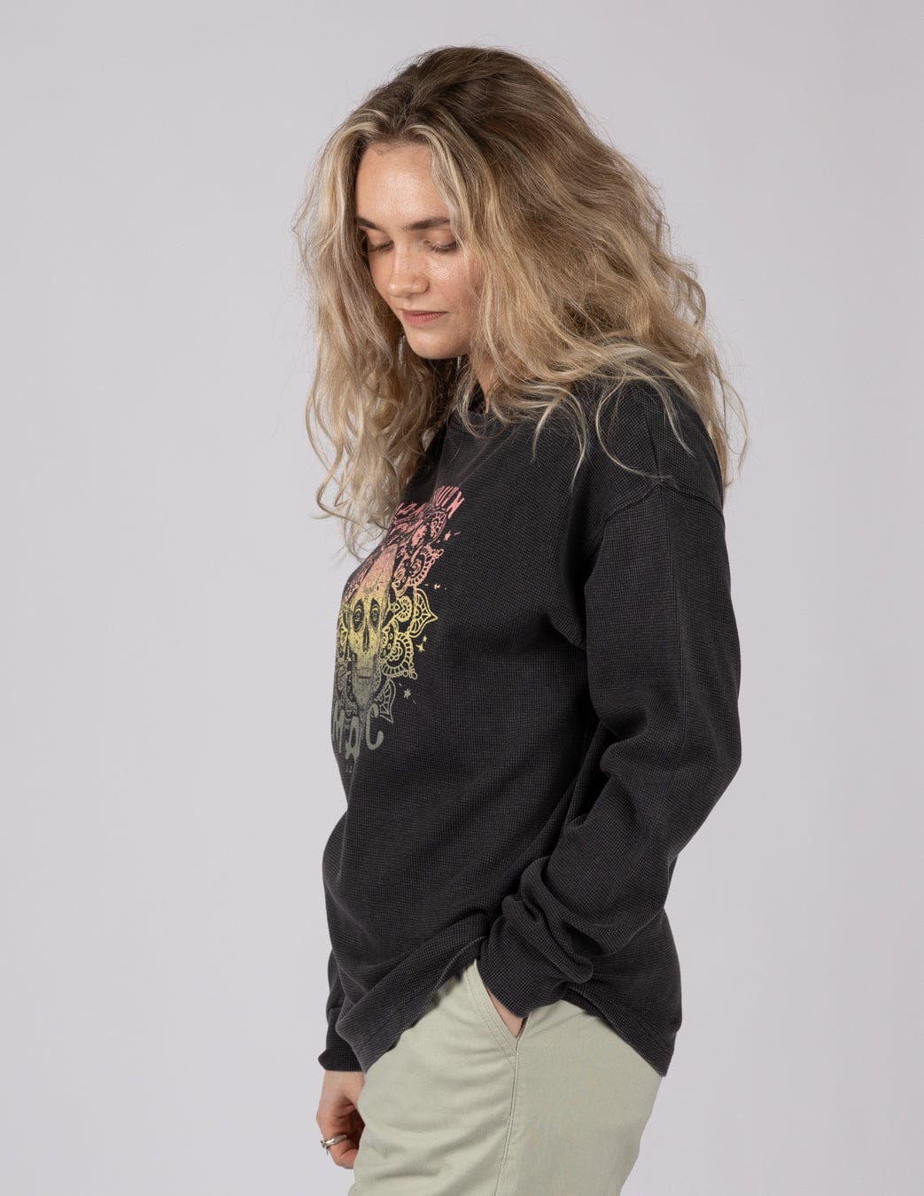 Make Magic Womens Oversized Long Sleeve T-Shirt in Dark Grey - Image 3