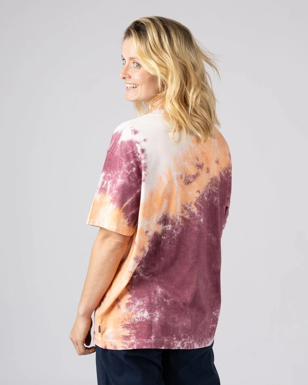 Make Magic Womens Oversized Tie Dye T-Shirt in Pink - Image 2