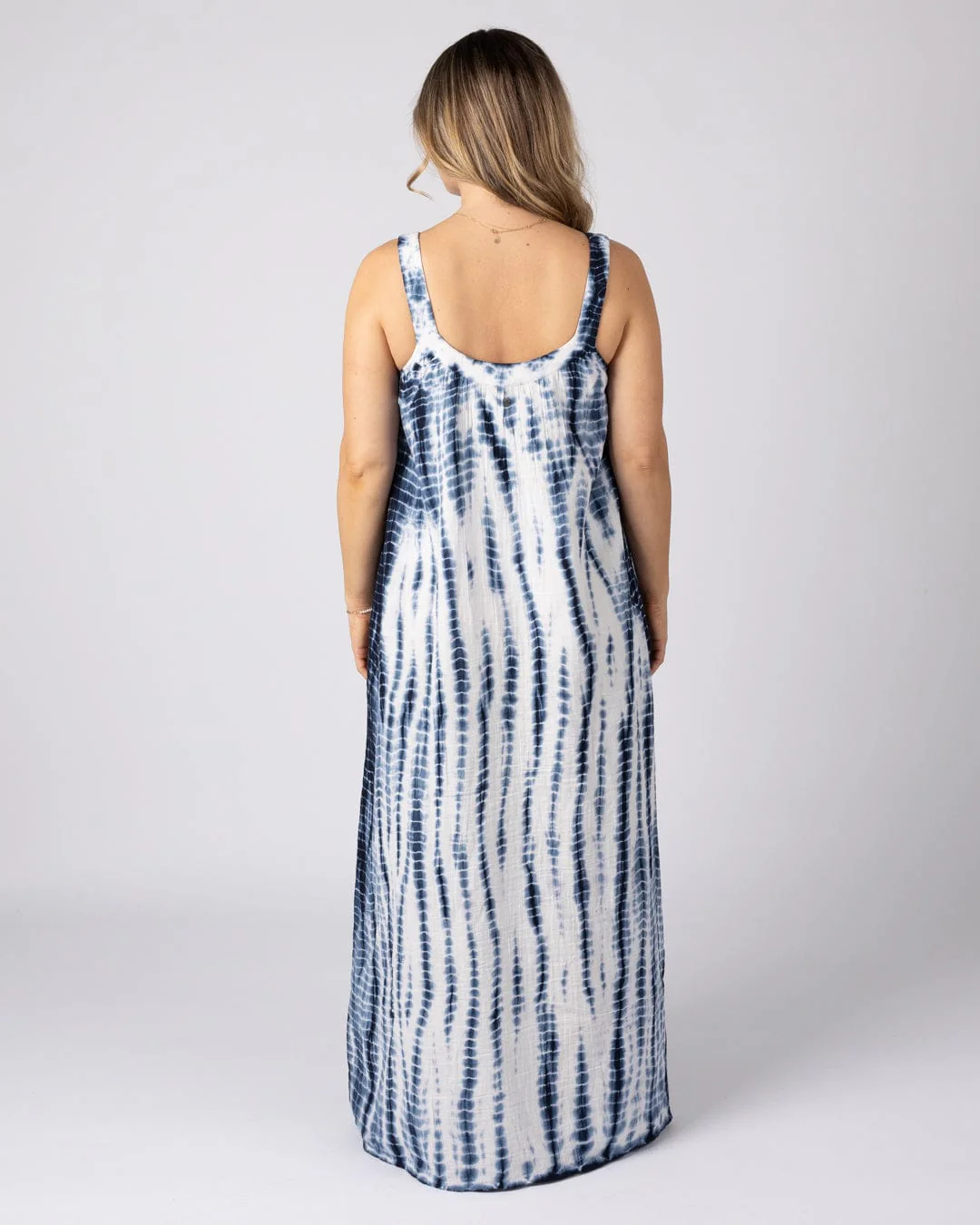 Melda  Womens Oversized Midi Dress in Blue - Image 12