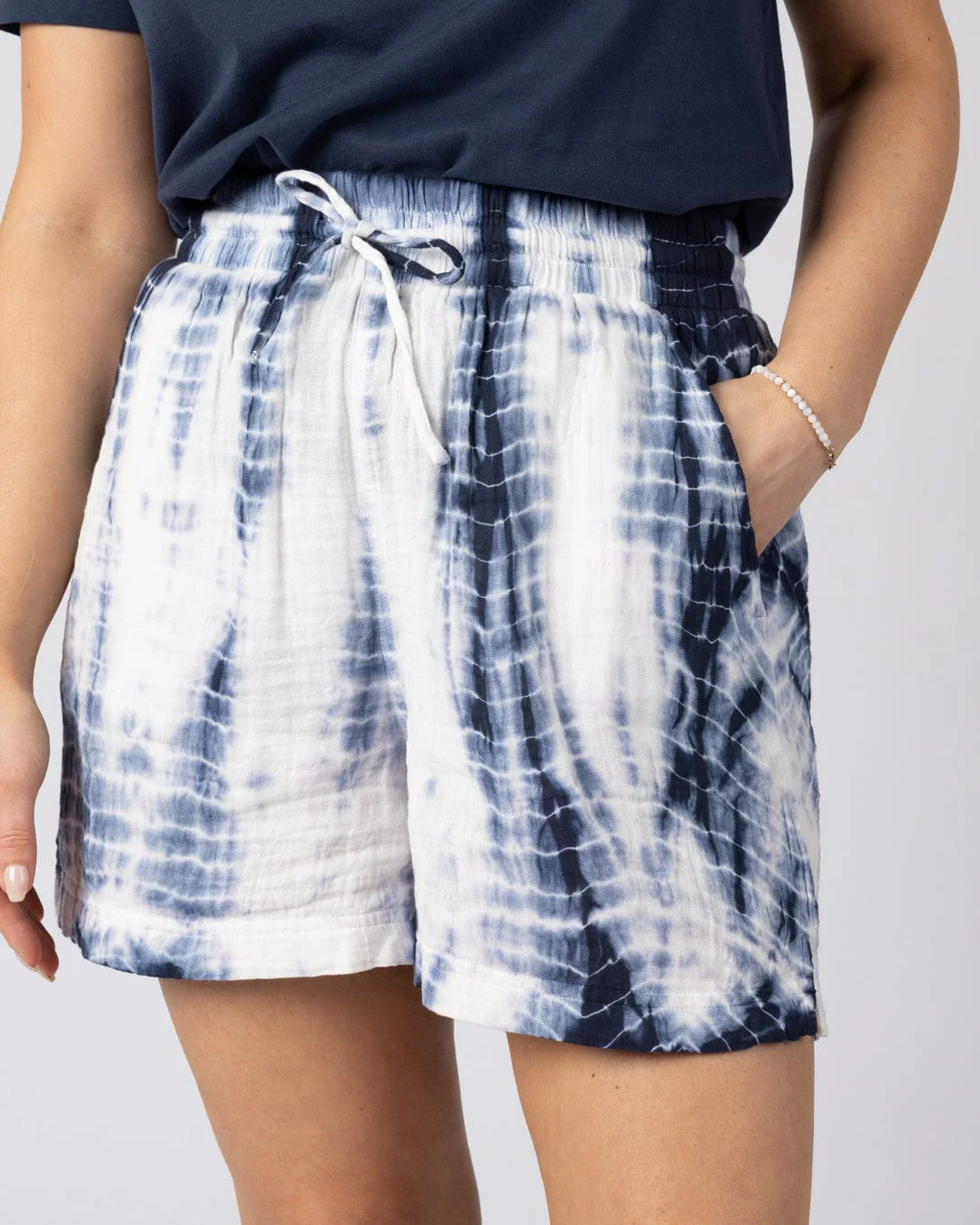 Melda  Womens Woven Short in Blue - Image 13