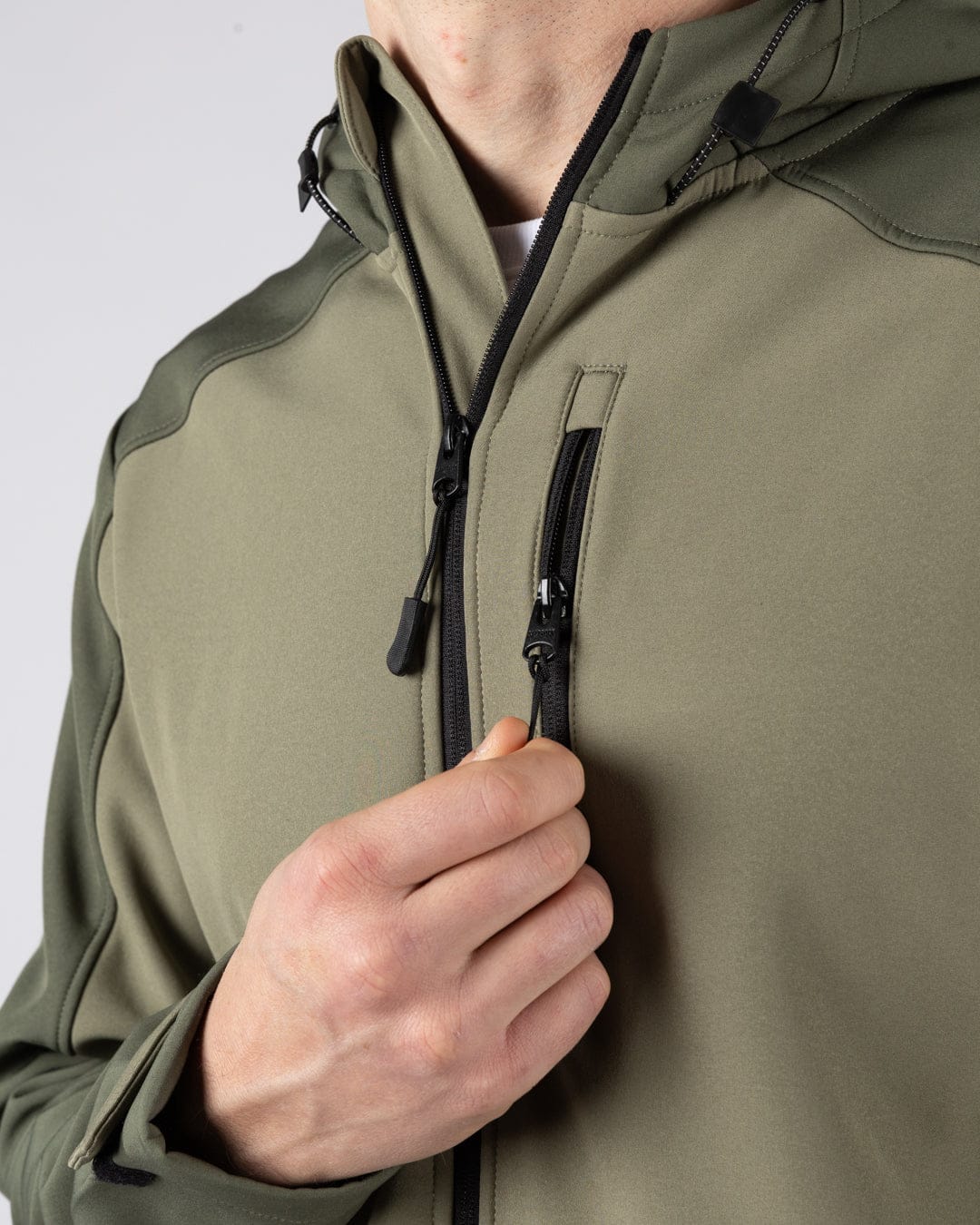 Munry Mens Water Resistant Softshell Jacket in Dark Green - Image 2