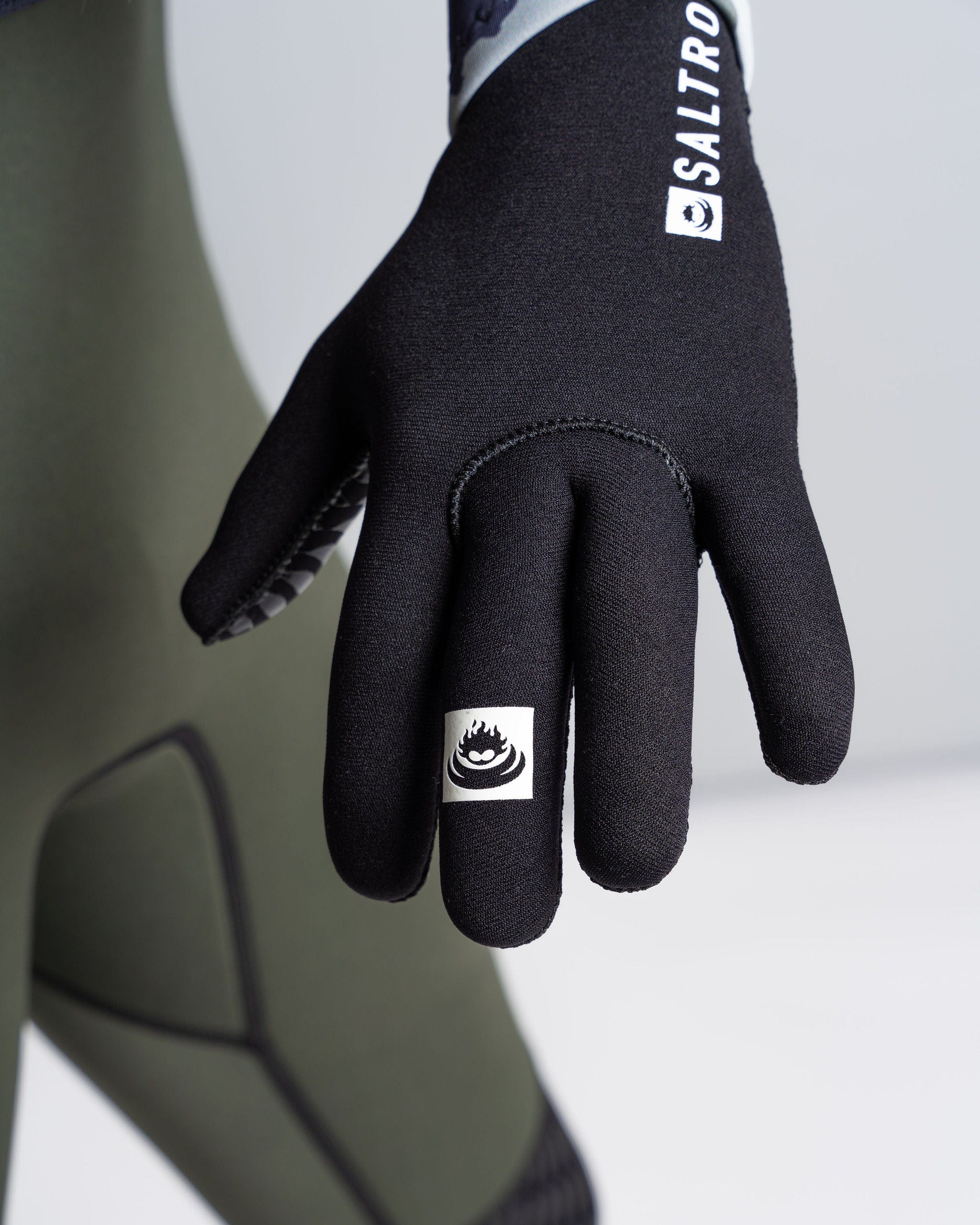 Neoprene Technical Cold Water Gloves Black - Image 3