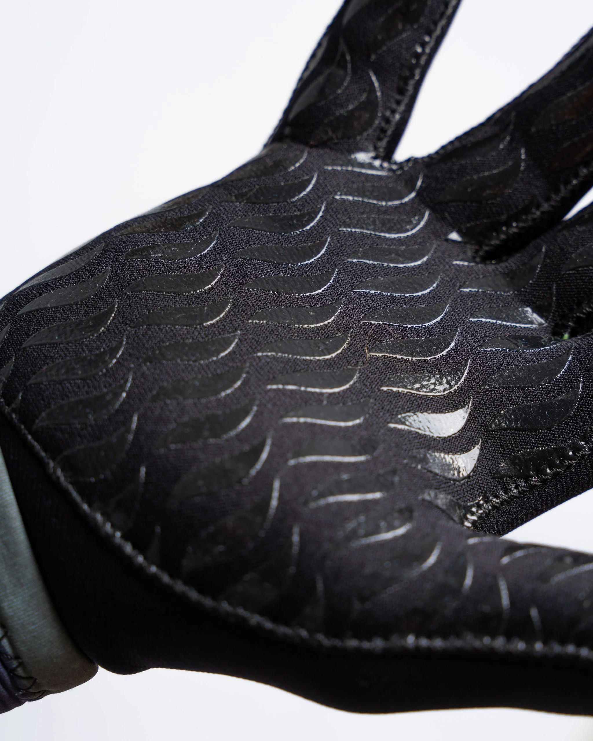 Neoprene Technical Cold Water Gloves Black - Image 5
