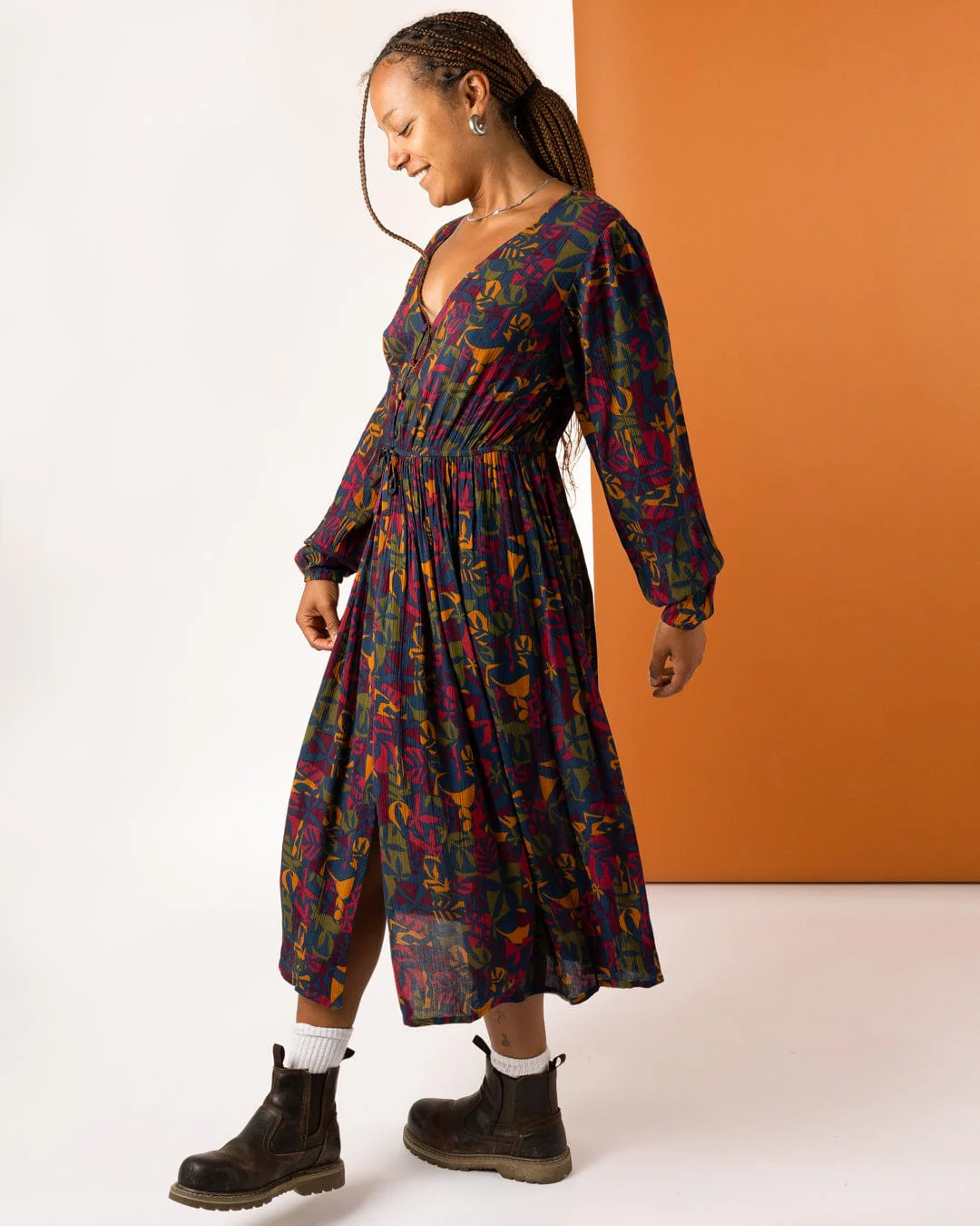 Nova Balance Womens Midi Dress in Blue/Burgundy - Image 9