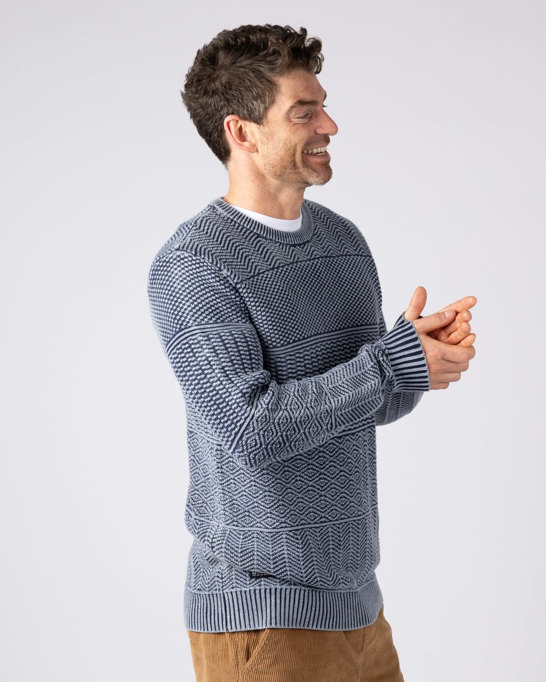 Osman Mens Knitwear in Dark Blue - Image 2