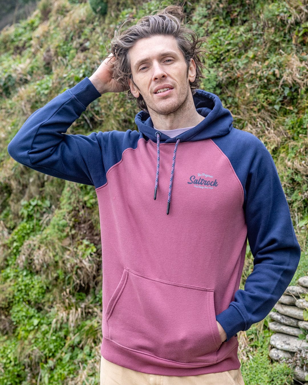 Postcard Script Mens Raglan Pop Hoodie in Dark Pink/Blue - Image 2