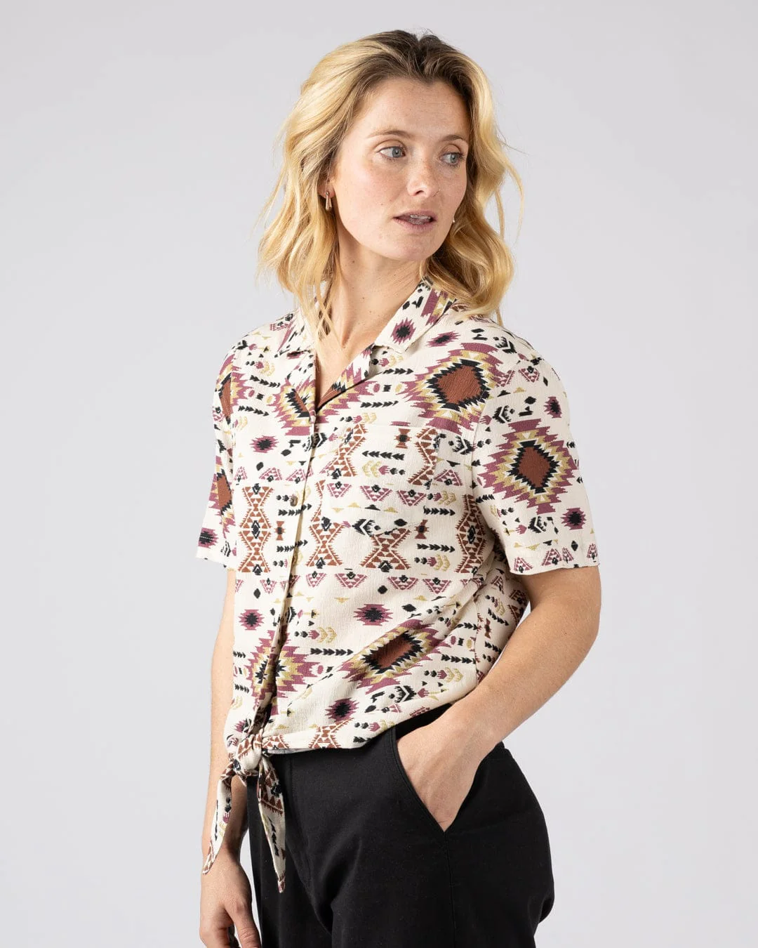 Sabina Womens Short Sleeve Shirt in Cream - Image 5