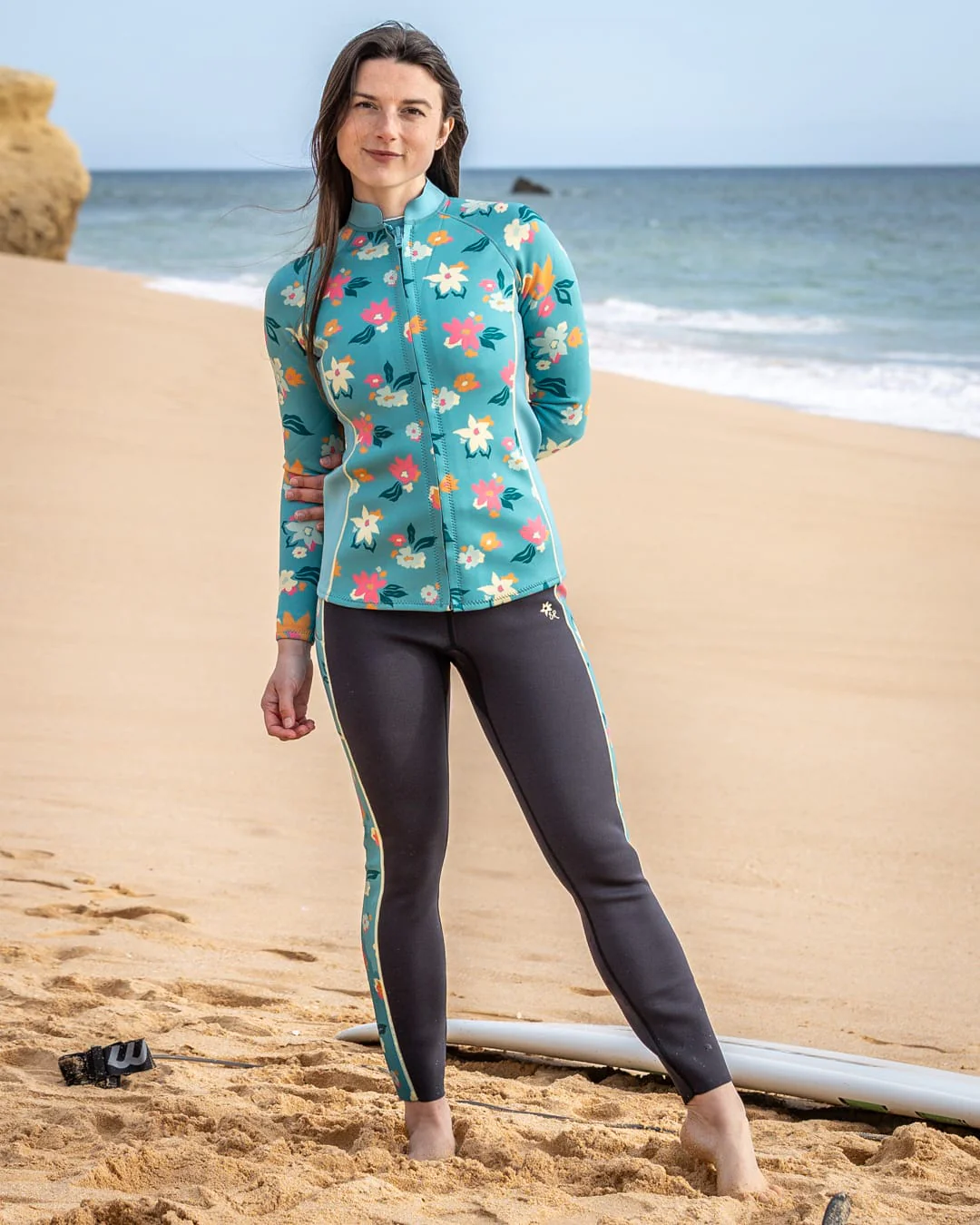 Surfdaze Womens 2mm Wetsuit Jacket in Blue - Image 3
