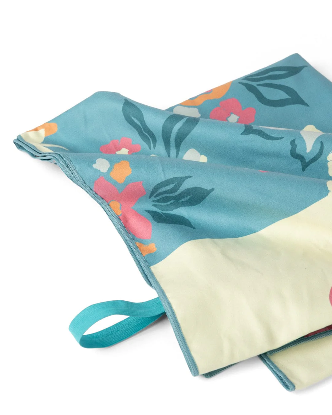 Surf Daze Microfibre Towel in Blue - Image 5