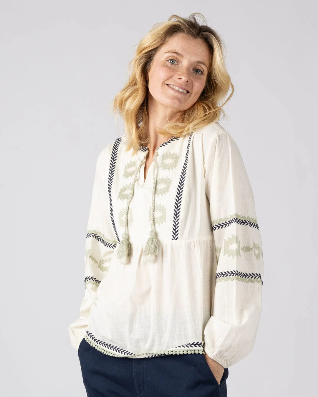Tia Womens Blouse in White - Image 5