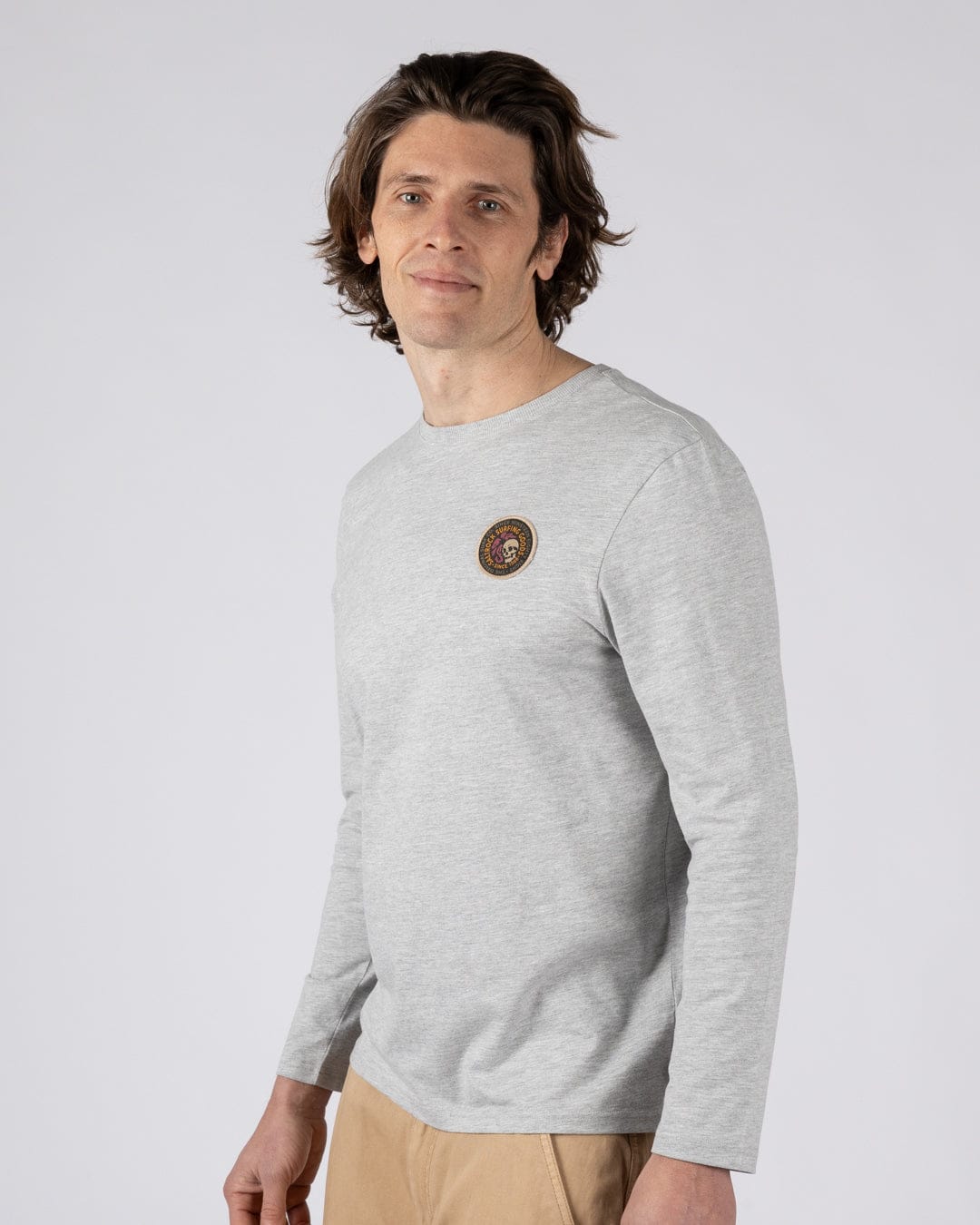 Trail Badge Mens Long Sleeve T-Shirt in Grey - Image 2