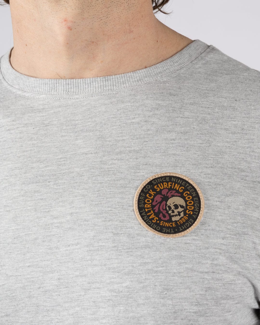 Trail Badge Mens Long Sleeve T-Shirt in Grey - Image 3