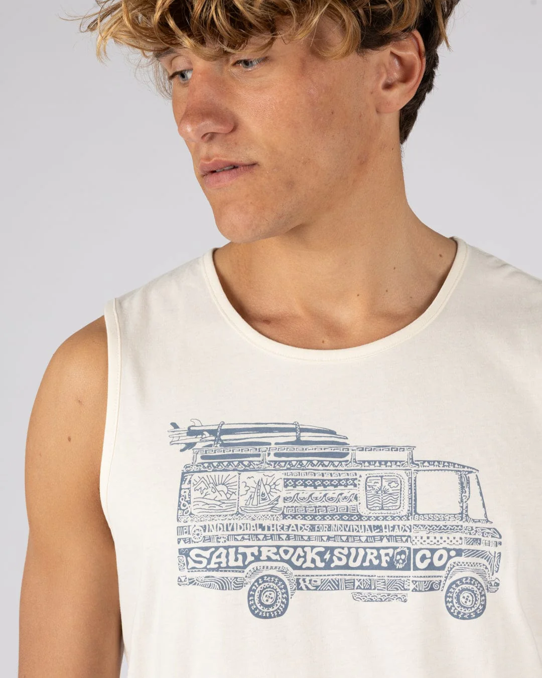 Trail Bus Mens Vest in Cream - Image 4