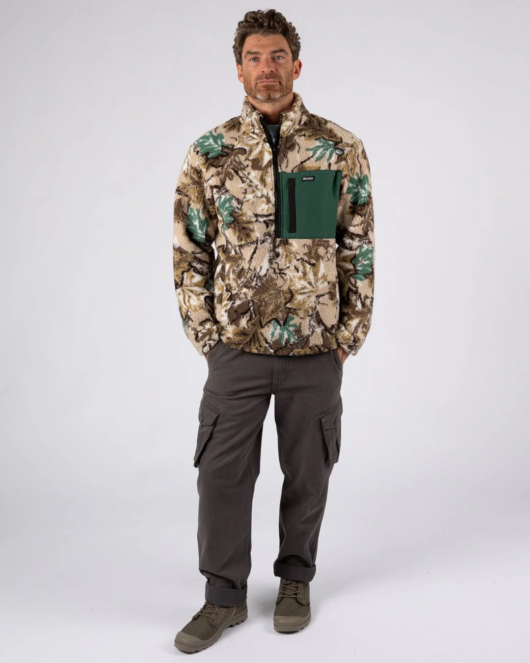 True Camo Mens 1/4 Neck Fleece in Camo - Image 5