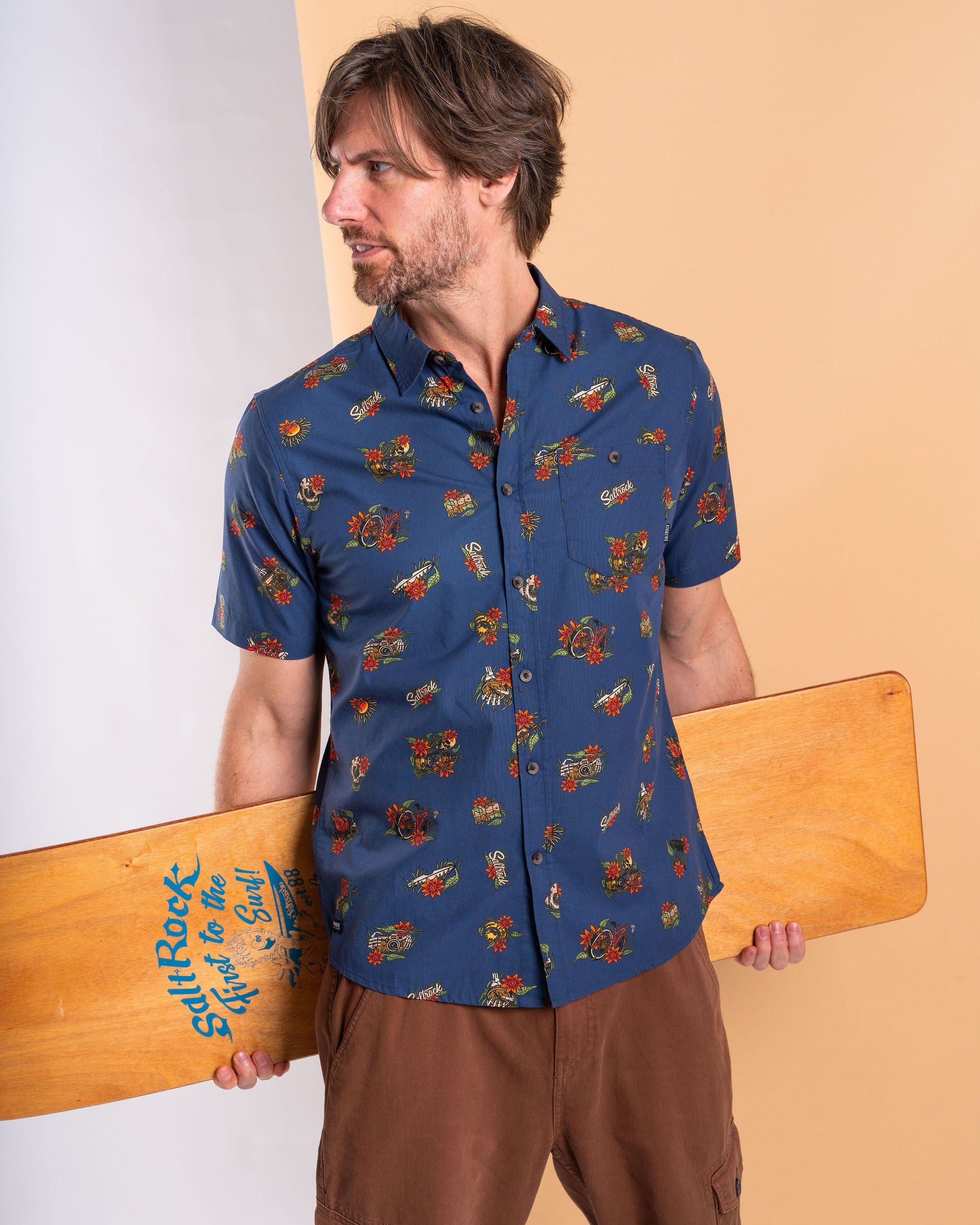 Wanderer Mens Short Sleeve Shirt in Blue - Image 4