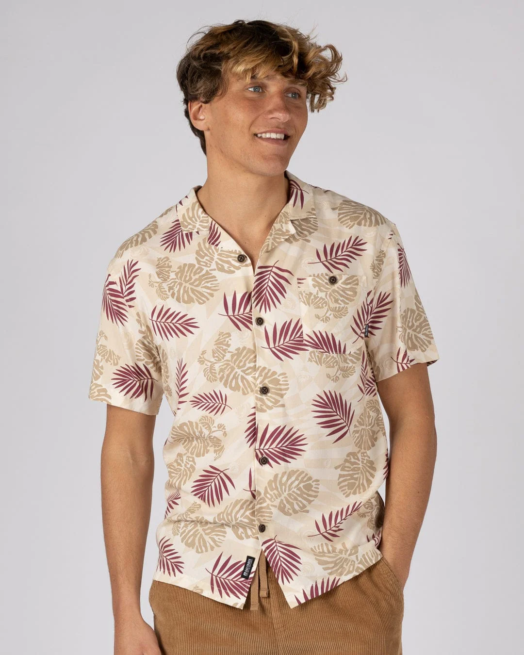Warp Surf Resort Mens Oversized Short Sleeve Shirt in Cream - Image 4