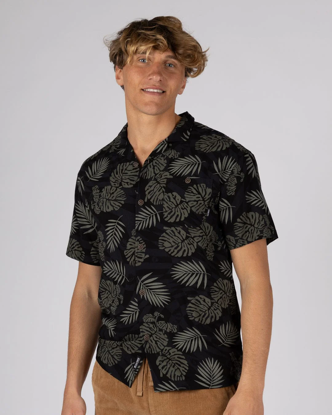 Warp Surf Resort Mens Oversized Short Sleeve Shirt in Dark Grey - Image 2