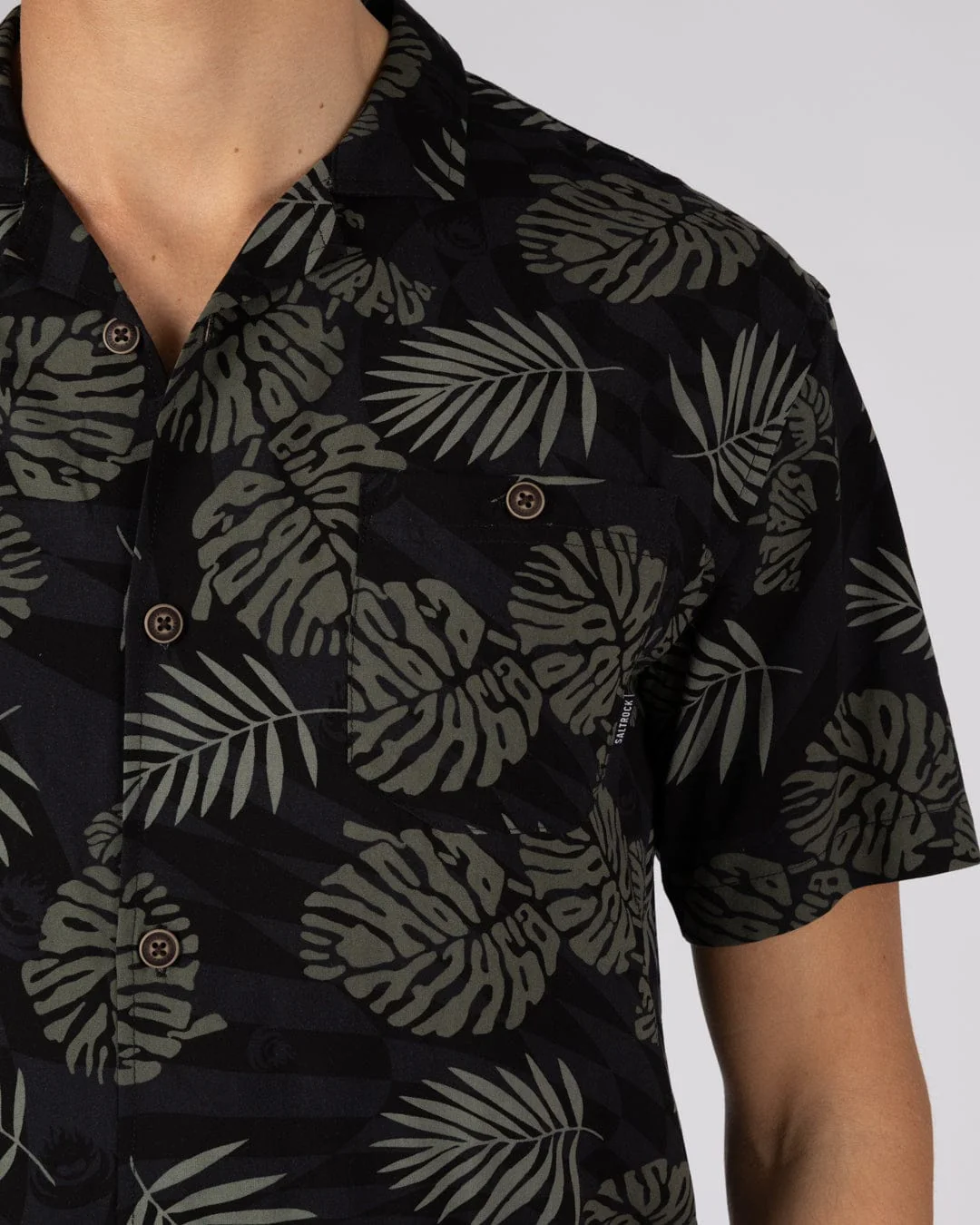 Warp Surf Resort Mens Oversized Short Sleeve Shirt in Dark Grey - Image 4